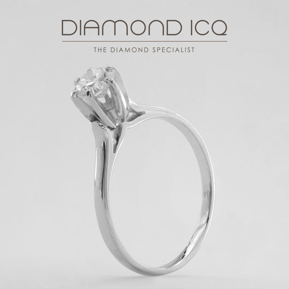 Solitaire Diamond Ring Round 0.3 with Carat Diamond