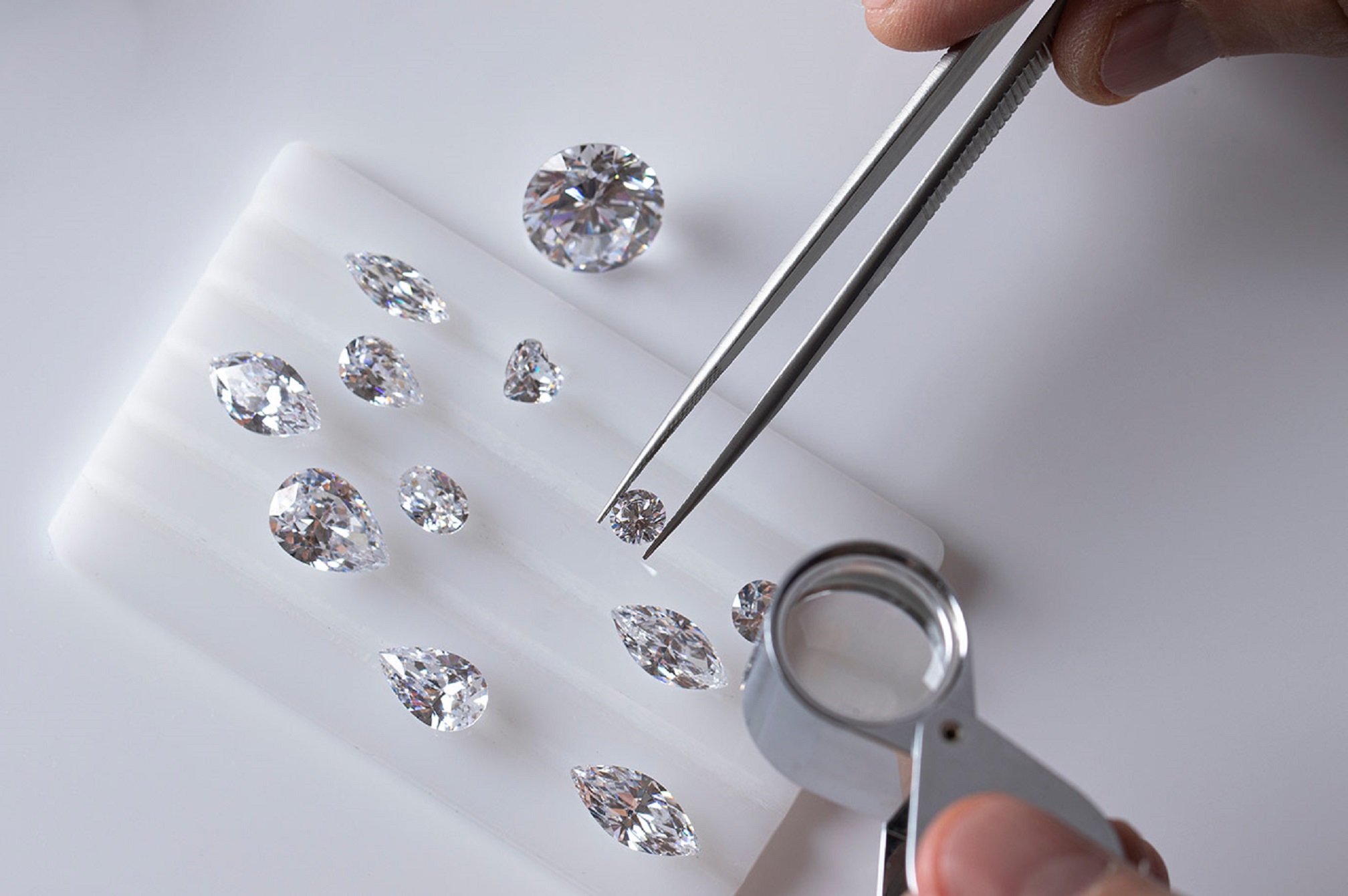 Why Authenticating Your Diamonds and Jewellery is Important When Selling?